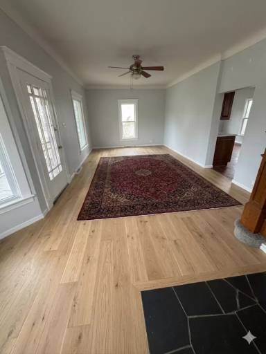 Main picture of 768 Main St