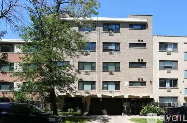 Main picture of 6006 N Kenmore Ave