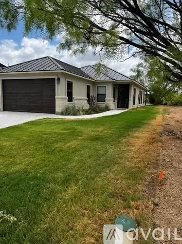 Main picture of 3229 Douglas Dr