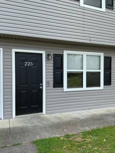 Main picture of 219 Hazel Dr