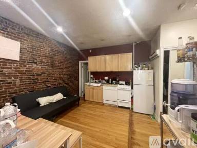 Main picture of 40 Anderson St