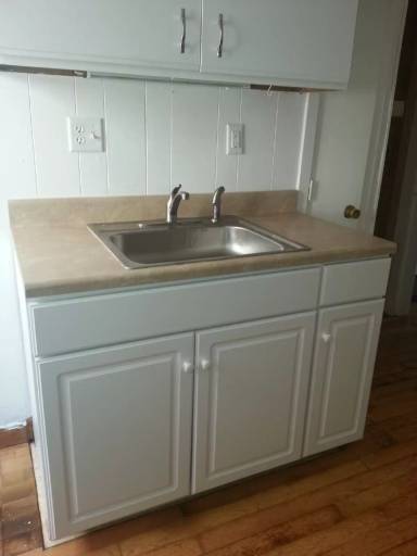 Main picture of 235 W Main St