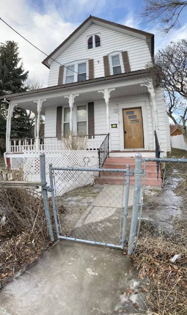 Main picture of 1811 Choteau St