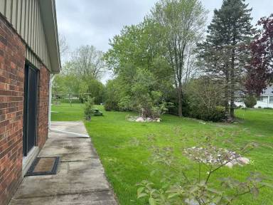 Main picture of N26W22362 Birchwood Ct