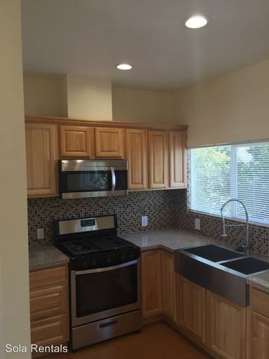 Main picture of 6829 Makee Ave