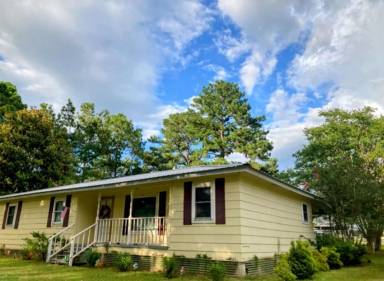 Main picture of 247 Joyce St