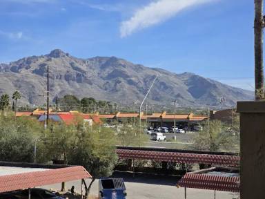 Main picture of 6301 N Barcelona Ct