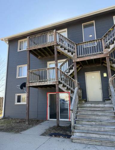 Main picture of 975 39th St