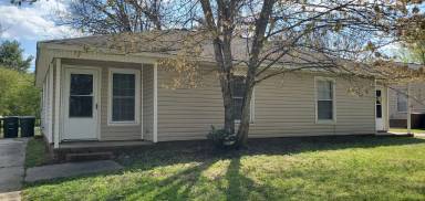 Main picture of 1726 Spry St