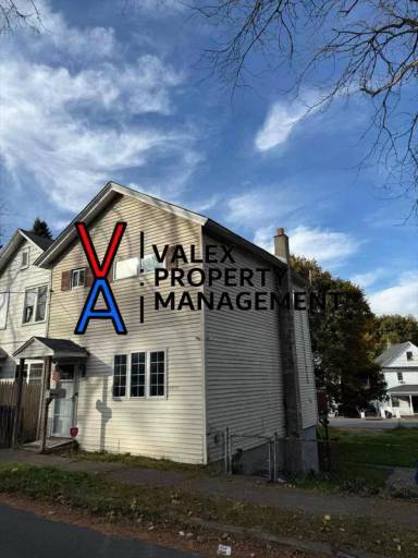 Main picture of 330 Spring St