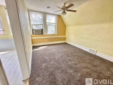 Main picture of 319 S Lang Ave