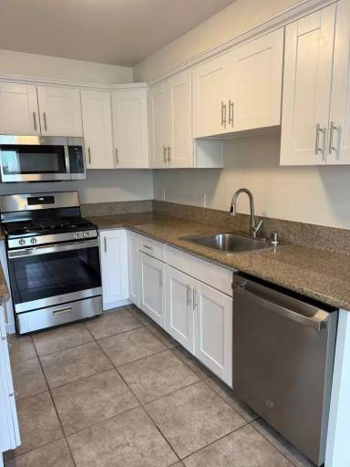 Main picture of 15927 Prairie Ave