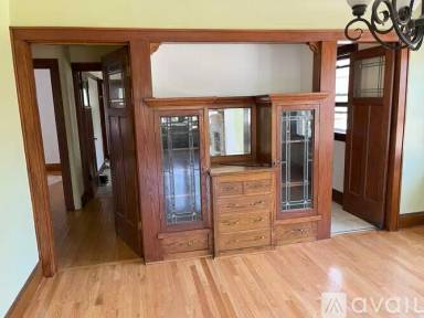 Main picture of 3077 N Humboldt Blvd
