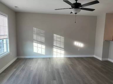 Main picture of 1316 Luke Ln