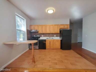 Main picture of 23 Kensington Ave