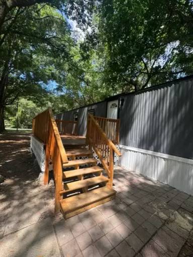 Main picture of 3523 Whitehall St