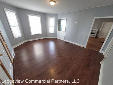 Main picture of 376 Dubuque St