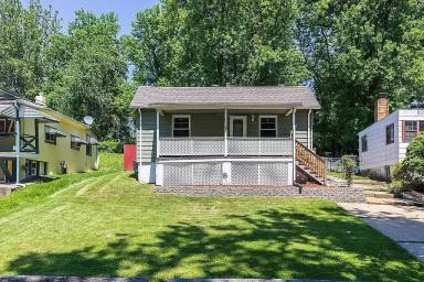 Main picture of 9950 Valley Dr