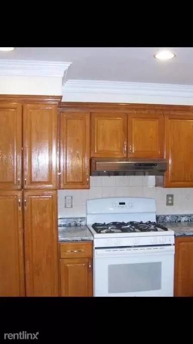 Main picture of 5502 Heming Ave
