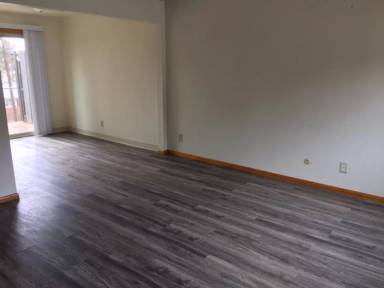 Main picture of 953 NW Portland Ave