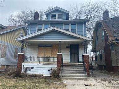 Main picture of 2474 Fullerton St