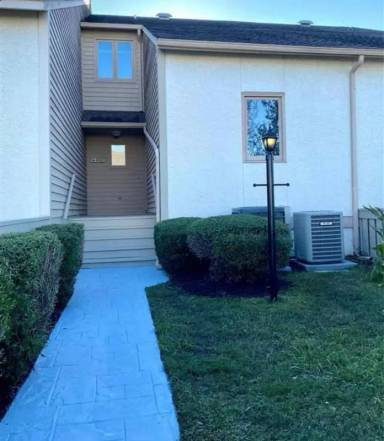 Main picture of 4090 Fairway Lakes Dr