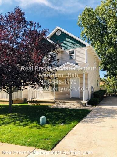 Main picture of 226 N 360 W