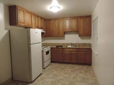 Main picture of 154 Poplar Ave