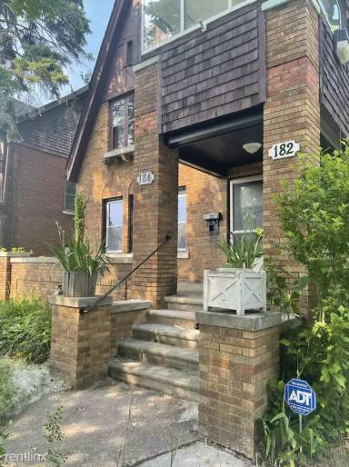 Main picture of 182 Eastlawn St
