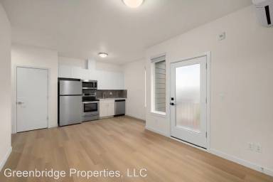 Main picture of 8120 SE 11th Ave