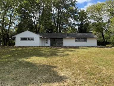 Main picture of 5895 Dublin Rd