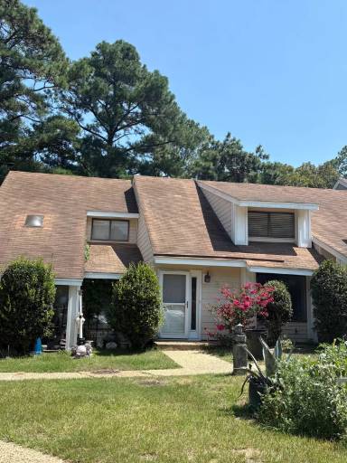 Main picture of 601 W Ocean Acres Dr