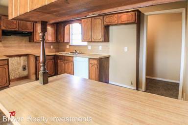 Main picture of 813 NW 110th St