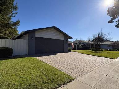 Main picture of 1470 Hollenbeck Ave