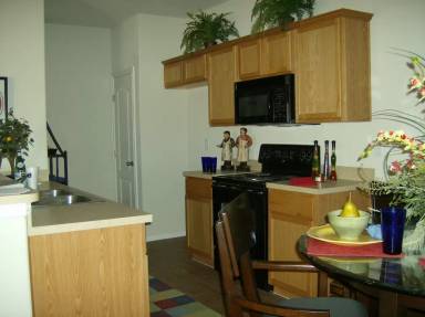 Main picture of 953 Sylvia St