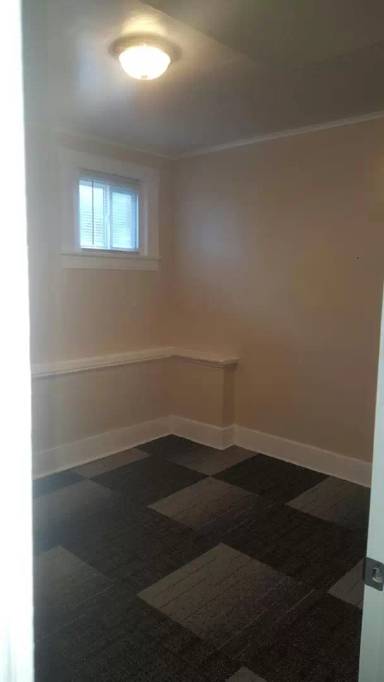 Main picture of 809 Watson St