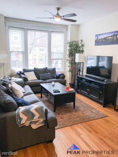 Main picture of 1402 N Maplewood Ave