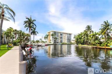 Main picture of River Shores