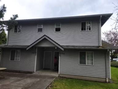 Main picture of 2100 E Illinois St