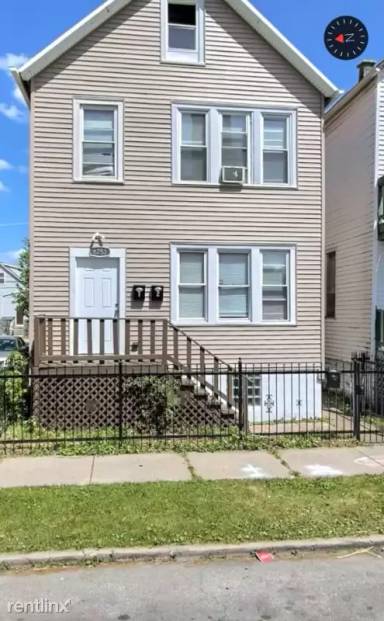 Main picture of 8253 S Brandon Ave