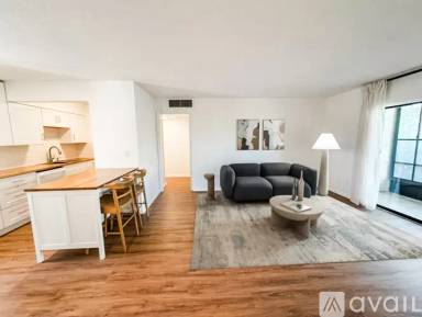Main picture of 600 Domenico Cir