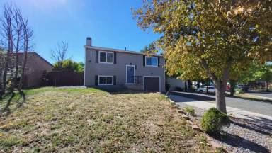 Main picture of 3330 Foxridge Dr