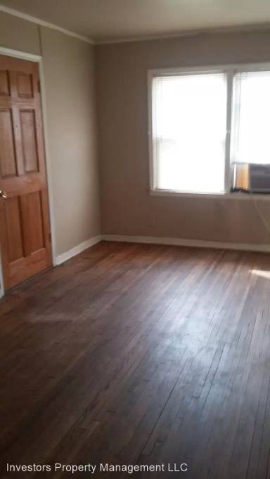 Main picture of 1205 Classen Blvd