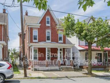 Main picture of 14 W 3rd St