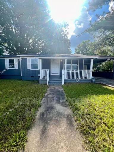 Main picture of 268 College Dr