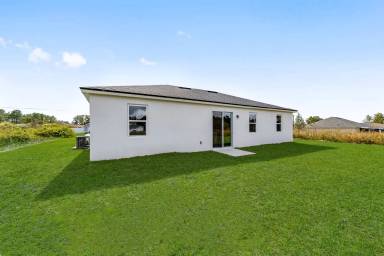 Main picture of 15713 SW 49th Avenue Rd