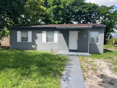 Main picture of 16230 NW 17th Pl