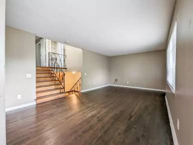 Main picture of 936 S Weyant Ave