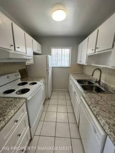 Main picture of 723 W Tiffany Dr