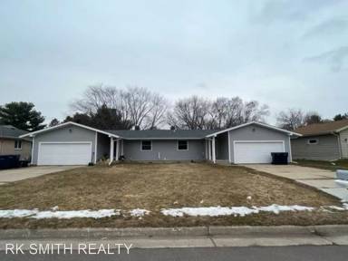 Main picture of 929 Suffolk Dr